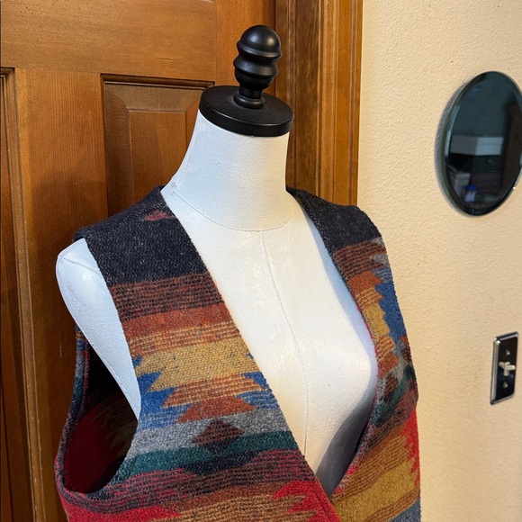 Vintage Two Twenty Gray and Black Wool Blend Vest Size M - Picture 7 of 9